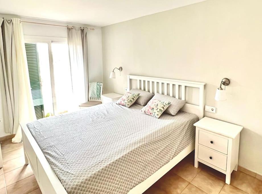 Cala En Blanes Ciudadela Apartment